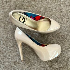 G by Guess | Style: Nori, Women’s Stilettos | Light Natural, Patent Leather